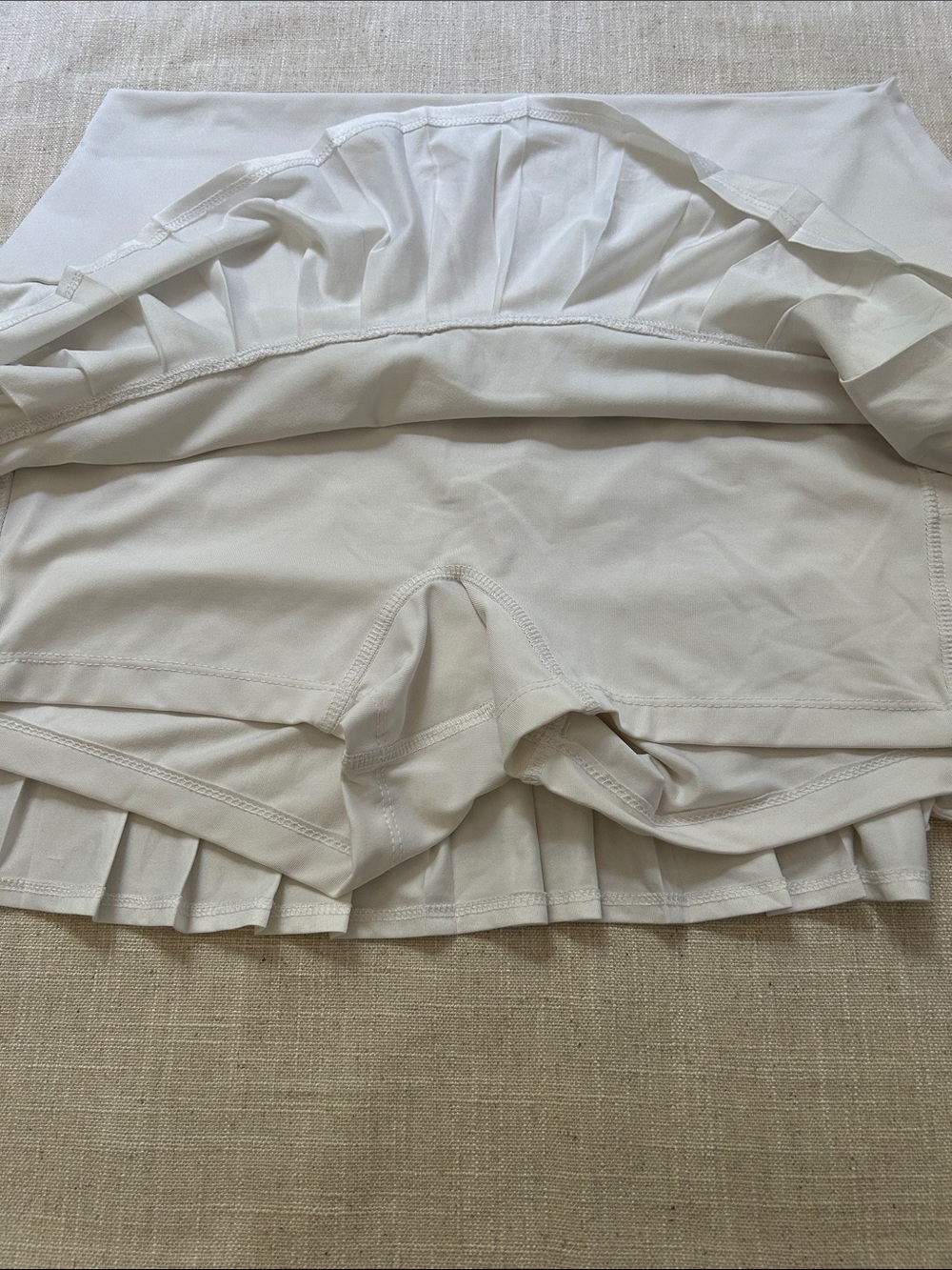 K-Swiss Tennis Prep Skort White Size XL with Pleated Trim Activewear Athleisure - Picture 9 of 11